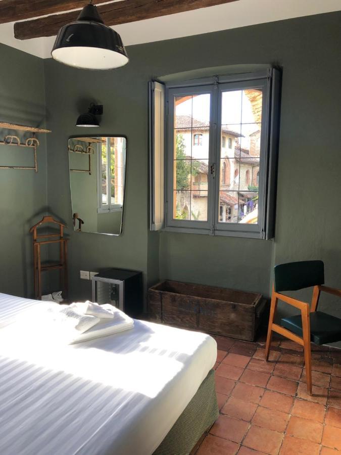 La Locanda Di Grazzano Visconti Luaran gambar