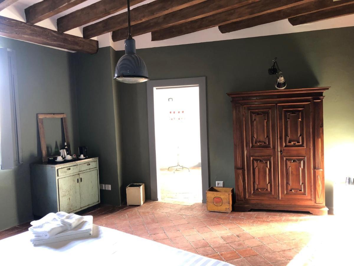 La Locanda Di Grazzano Visconti Luaran gambar